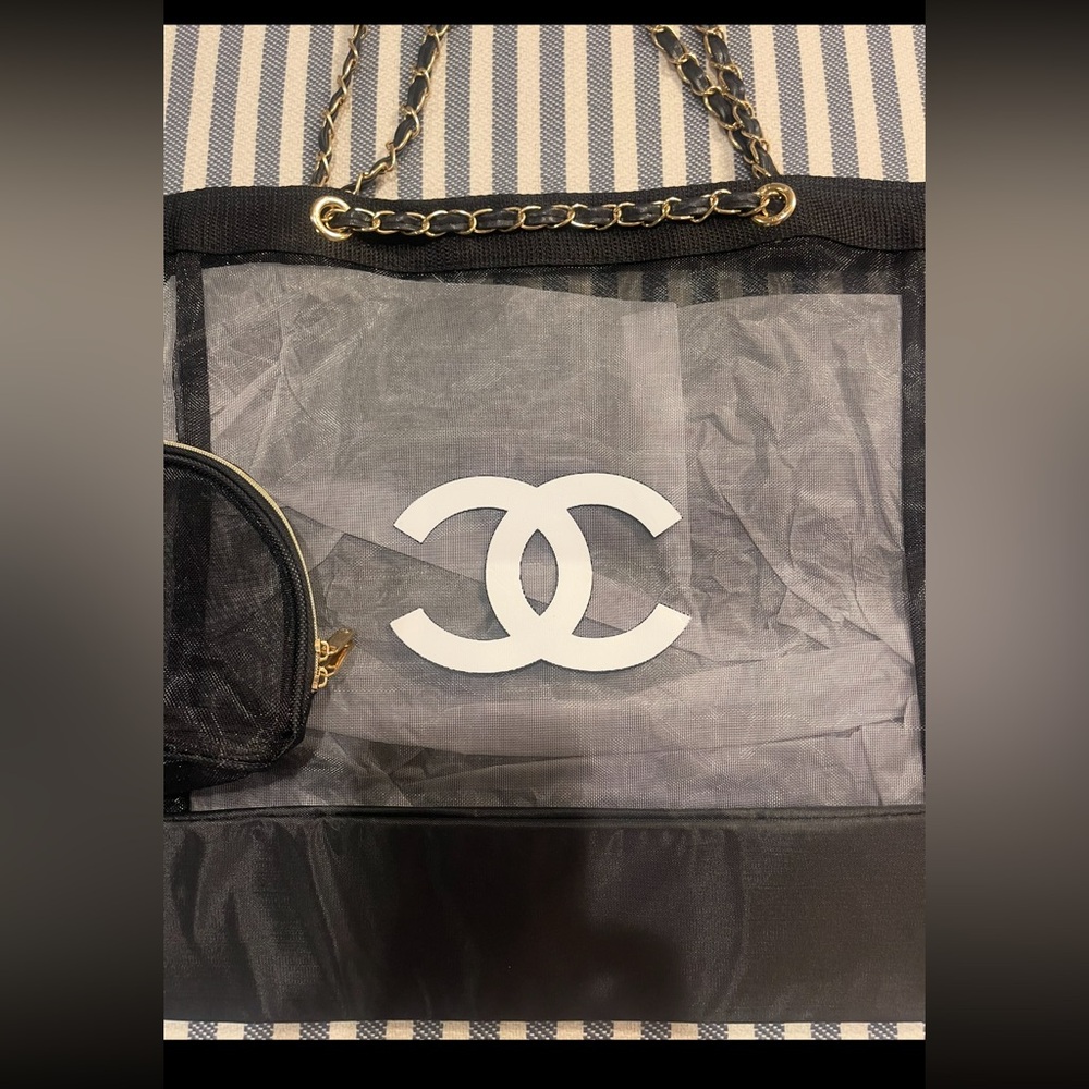 CHANEL Makeup Line Black Mesh Tote with Pouch - Picture 5 of 6